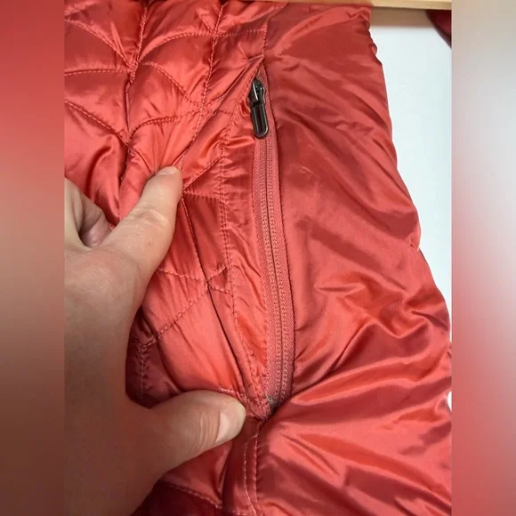 Under Armour cold gear reactor Women's Puffer Jacket in daquiri color size S - Picture 7 of 15